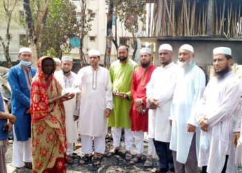 মদিনা মার্কেট এলাকায় অগ্নিকান্ডে ক্ষতিগ্রস্থ পরিবারের পাশে জামায়াত